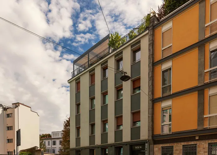 Bob W TicineseAparthotel